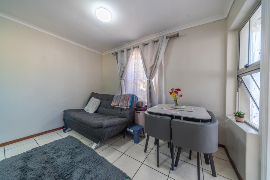 To Let 2 Bedroom Property for Rent in La Colline Western Cape